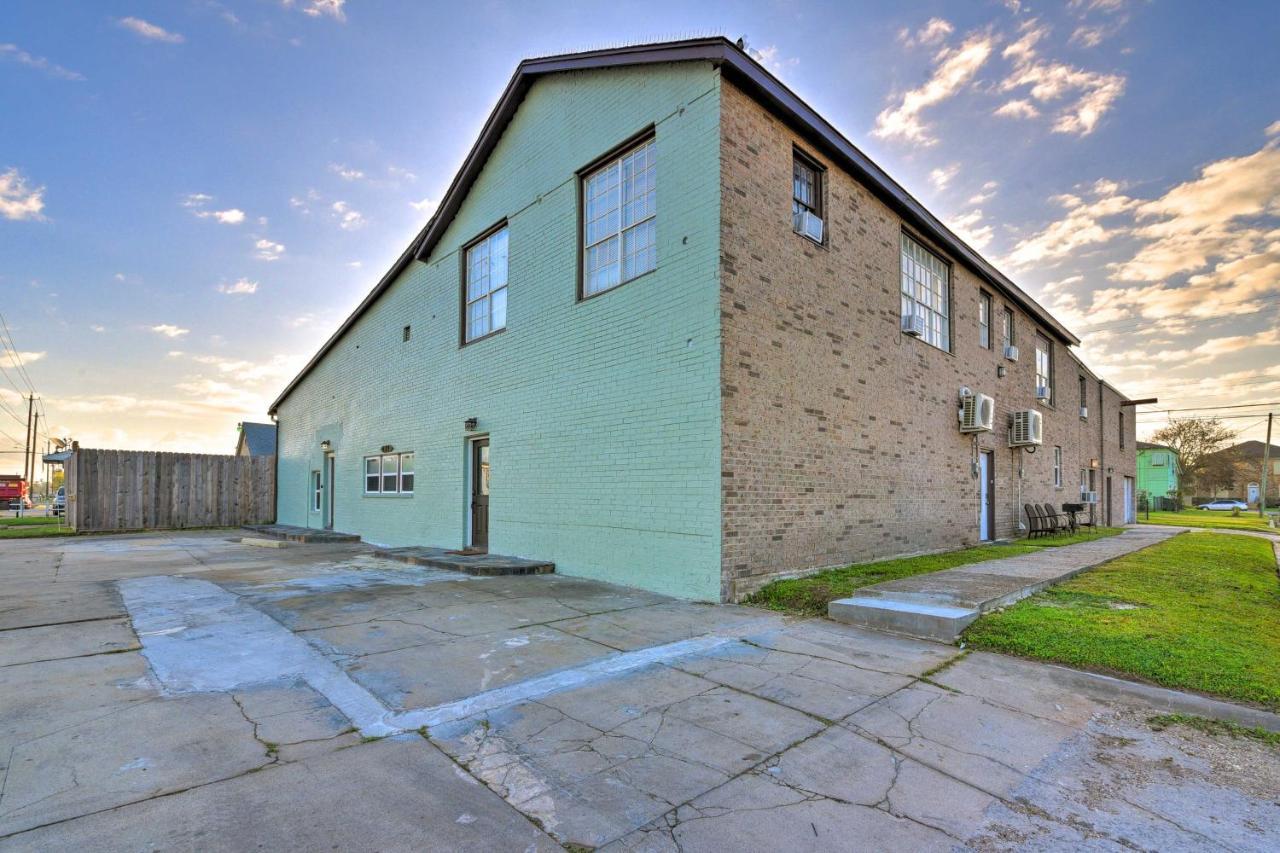 Beautiful Galveston Apt With Deck Less Than 3 Mi To Dtwn! Buitenkant foto