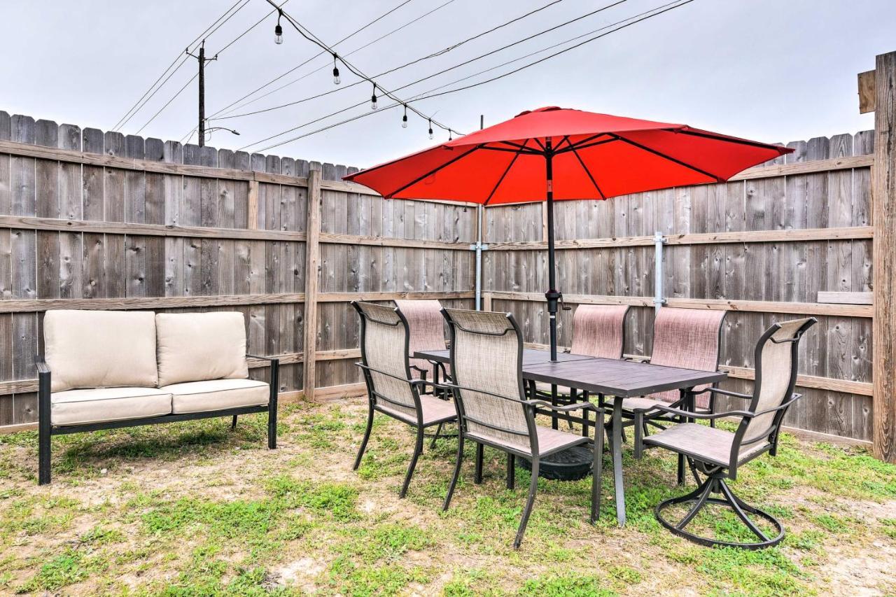 Beautiful Galveston Apt With Deck Less Than 3 Mi To Dtwn! Buitenkant foto