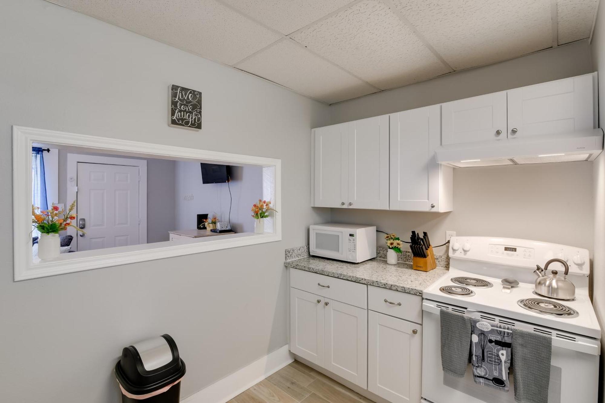 Beautiful Galveston Apt With Deck Less Than 3 Mi To Dtwn! Buitenkant foto