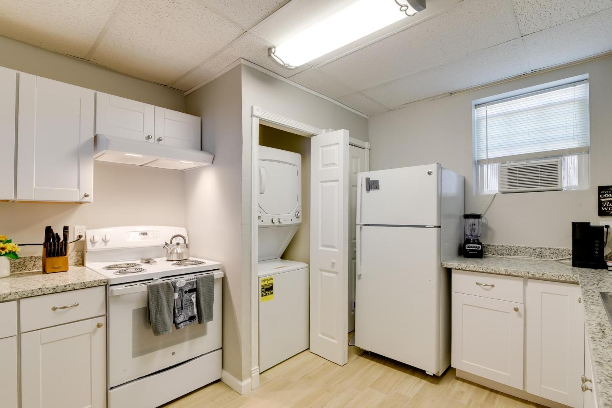 Beautiful Galveston Apt With Deck Less Than 3 Mi To Dtwn! Buitenkant foto