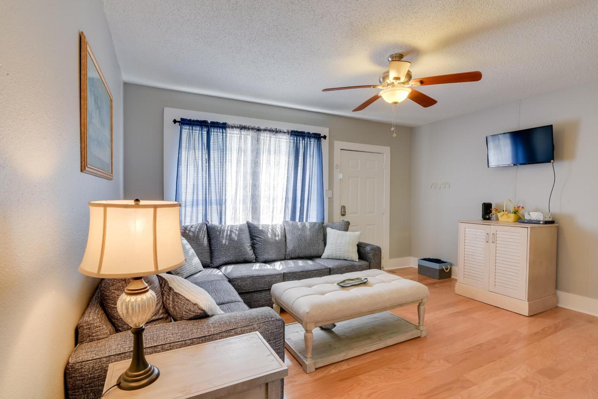 Beautiful Galveston Apt With Deck Less Than 3 Mi To Dtwn! Buitenkant foto