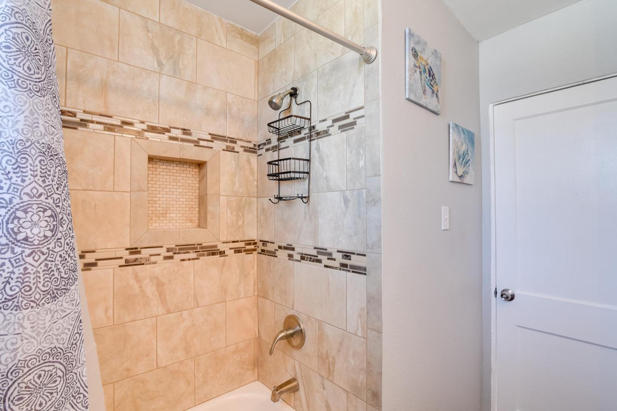 Beautiful Galveston Apt With Deck Less Than 3 Mi To Dtwn! Buitenkant foto